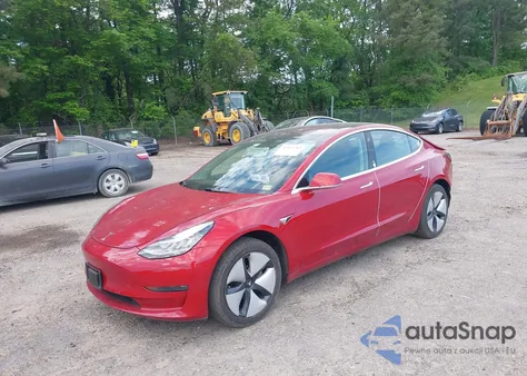 2018 Tesla Model 3 Long Range/Mid Range из США, поврежденный, VIN 5YJ3E1EA9JF025942